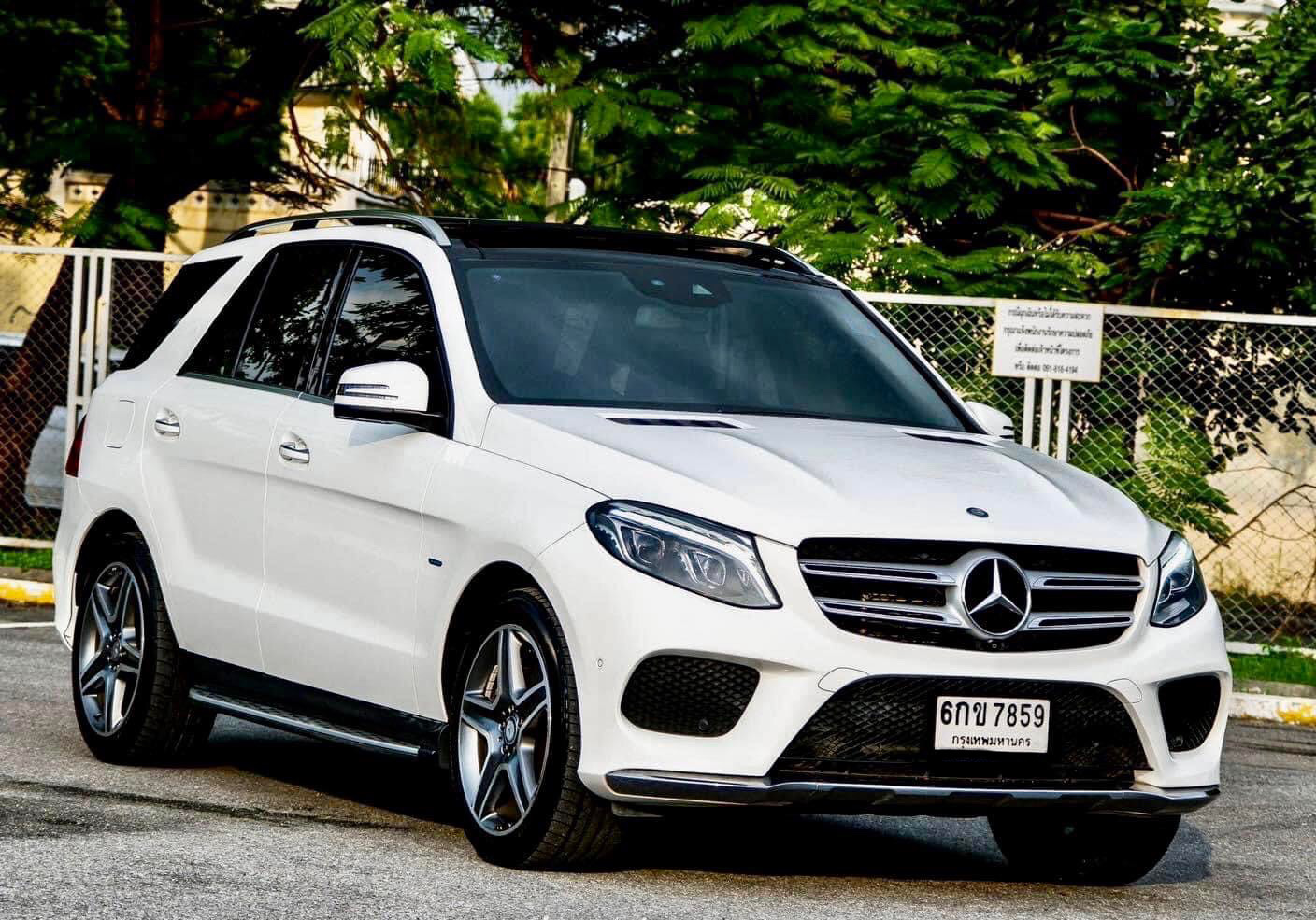 Benz GLE500e Plug-In 4MATIC AMG Dynamic จดทะเบียนปี 2017