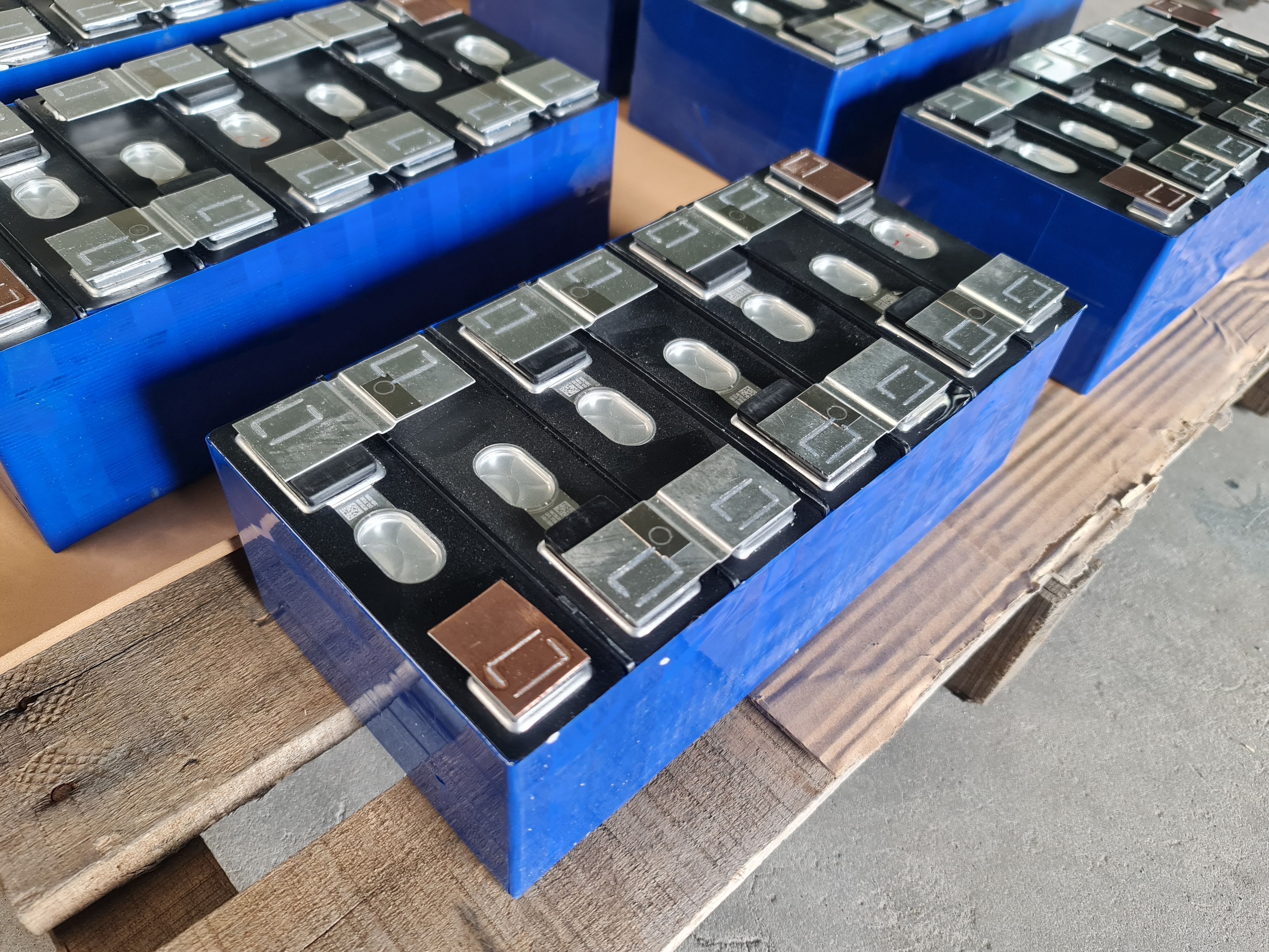 CATL lithium ion NMC 3.65v 255Wh 70Ah เหมาะสำหรับทำแบตเตอรี่รถกอล์ฟ
