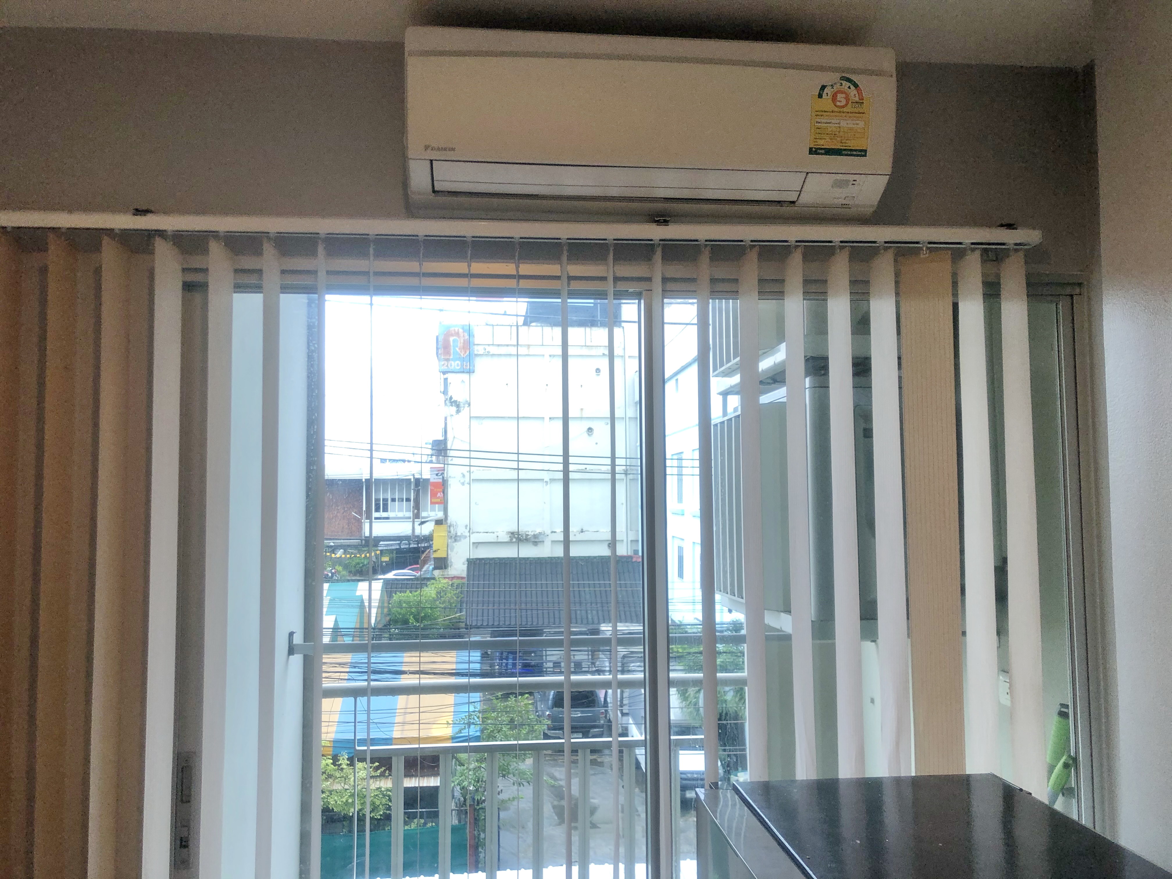 ให้เช่าคอนโดลุมพินี รามคำแหง60/2 ห้องมุม