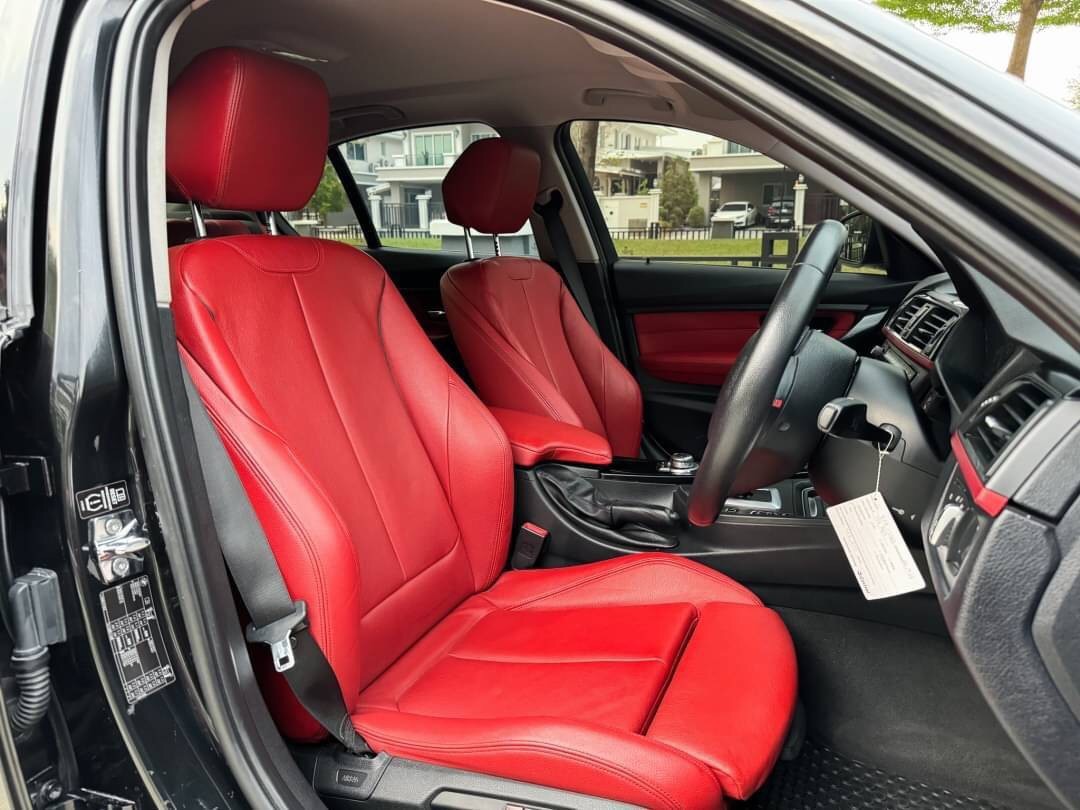 BMW 320d Sport F30 ปี 2012