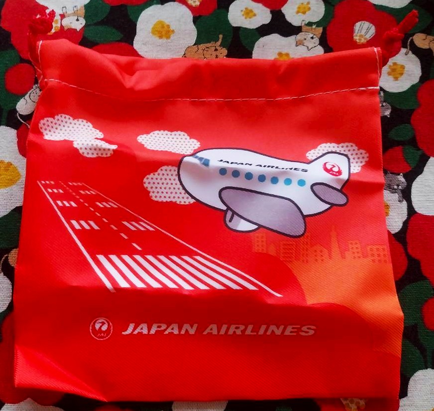 กระเป๋าหูรูด ถุงหูรูด ถุงผ้า JAPAN AIRLINES จากญี่ปุ่น Size : 14.5 x 14.5 cm