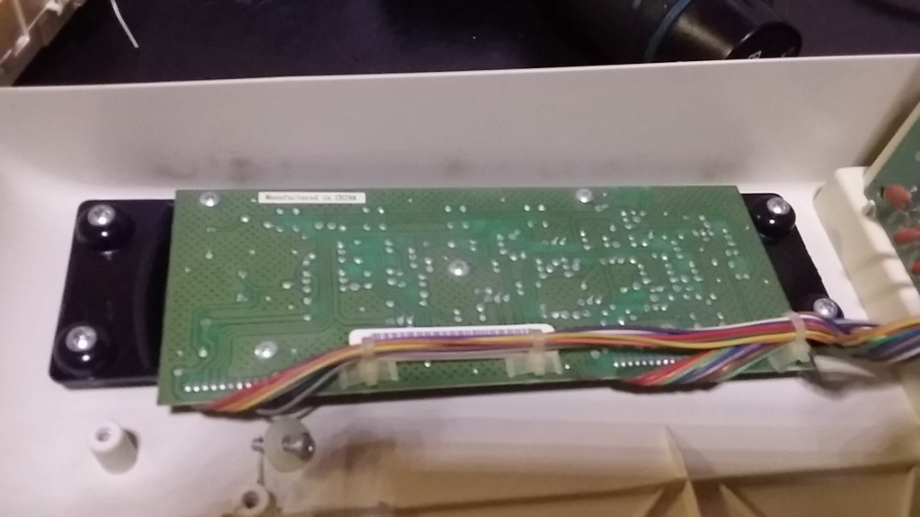 ซ่อมเครื่องฟอกอากาศ ยี่ห้อ AMWAY รุ่น E-2526 อาการเปิดไม่ติด