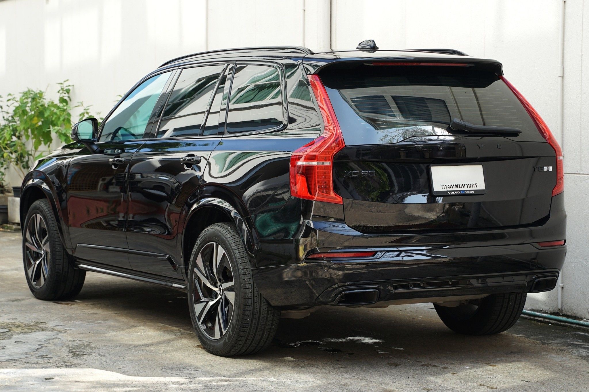 Volvo XC90 T8 R-Design ปี 2020
