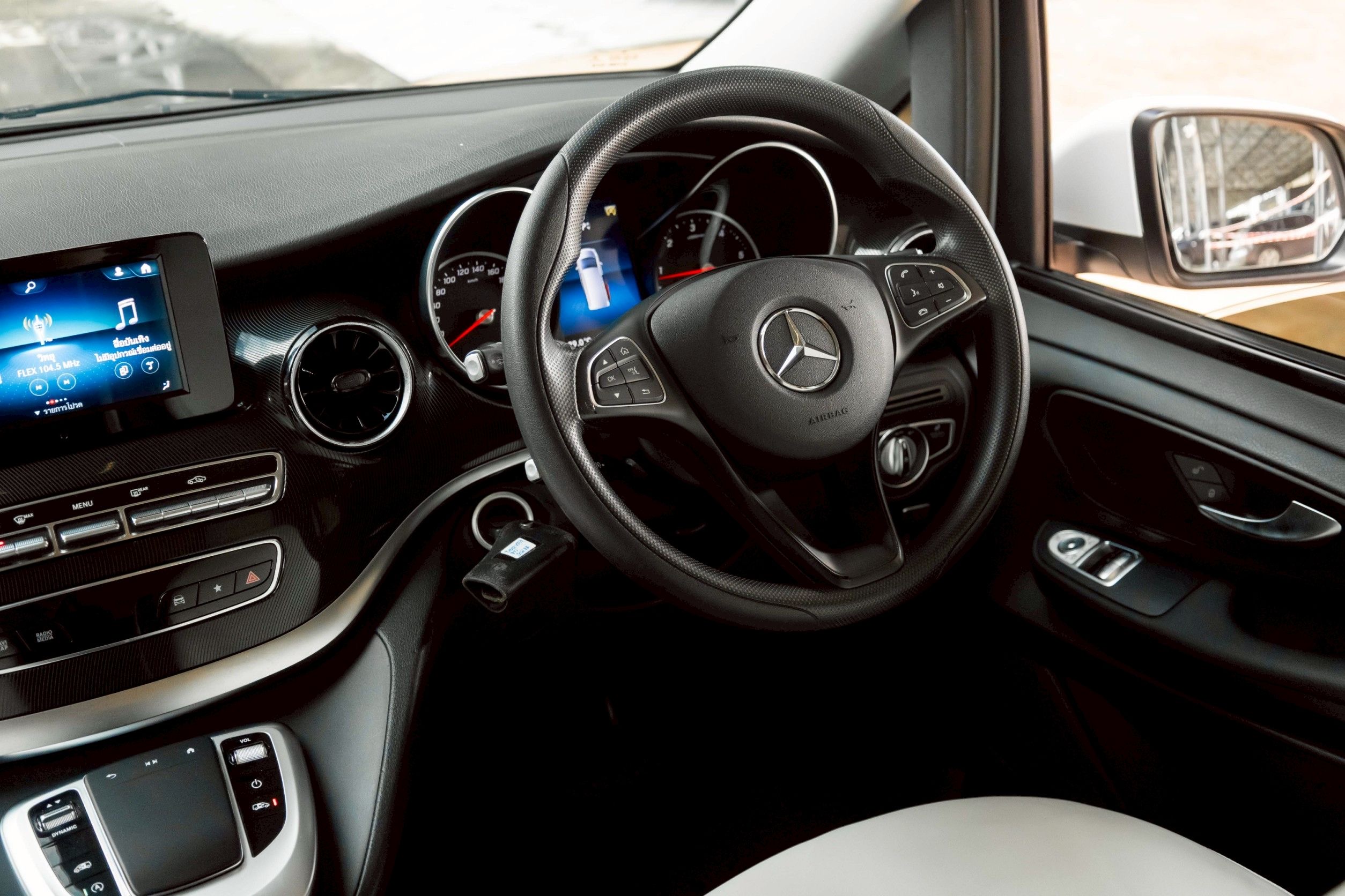 MERCEDES-BENZ V250d W447 ปี 2021