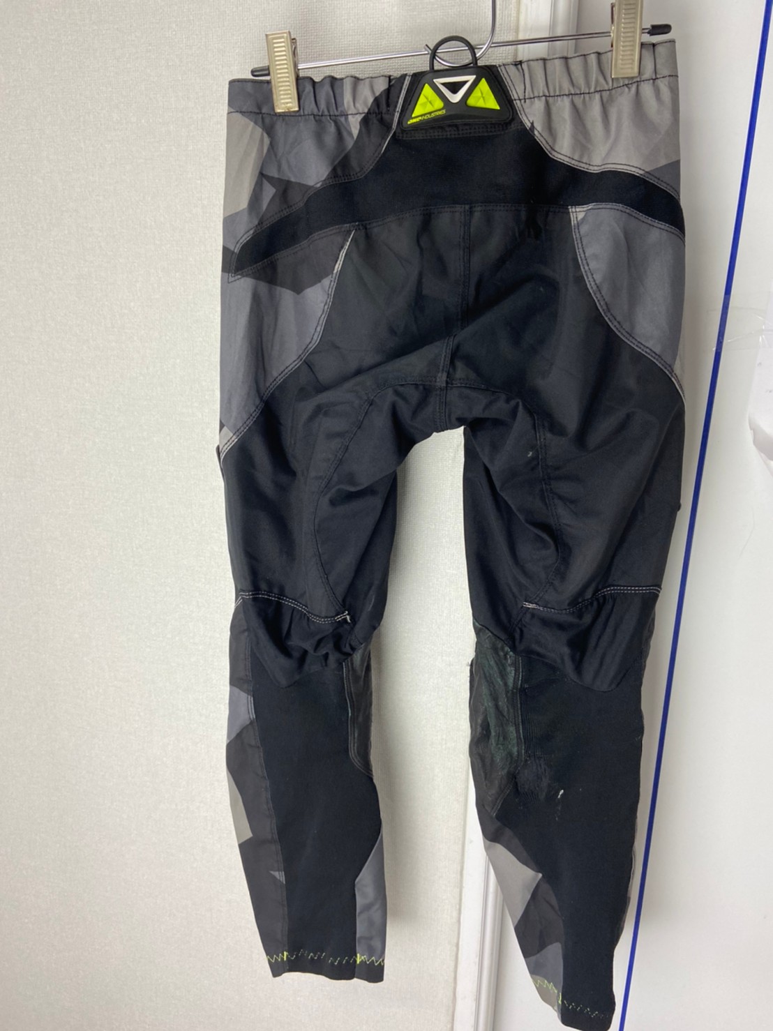 กางเกงขี่มอเตอร์ไซด์ ( มือสอง ) E&A 146: เอว 28" ยาว 26" ** **ATOM