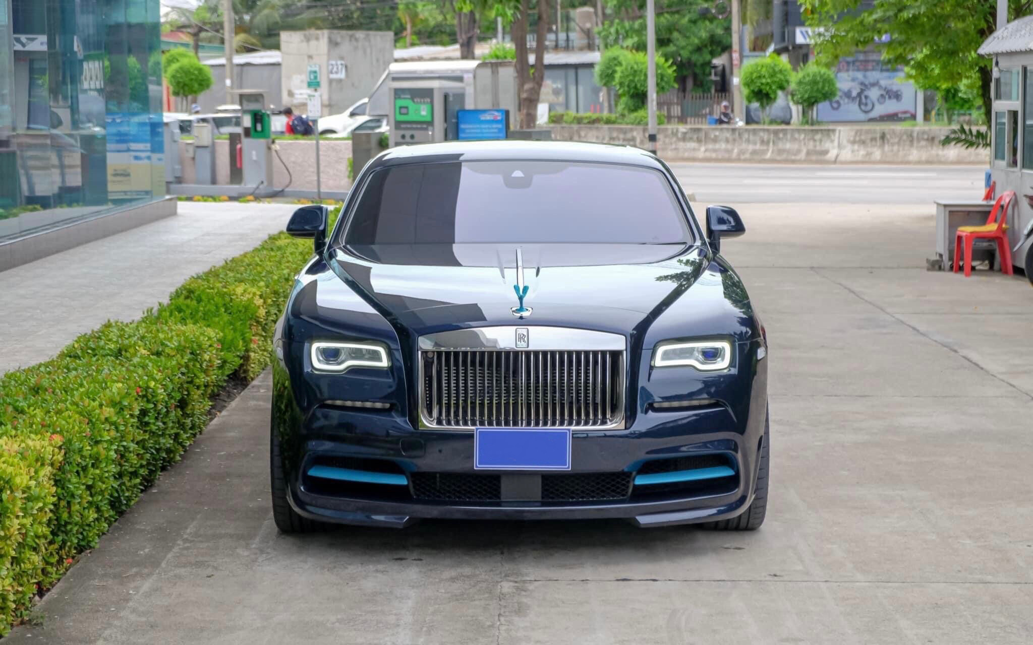 Rolls-Royce Wraith coupe ปี 2020