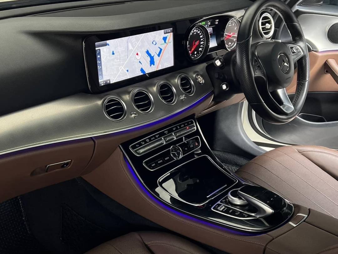 Mercedes Benz E350e ปี 2018