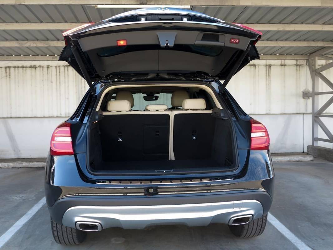 MERCEDES BENZ GLA 200 URBAN ปี 2017