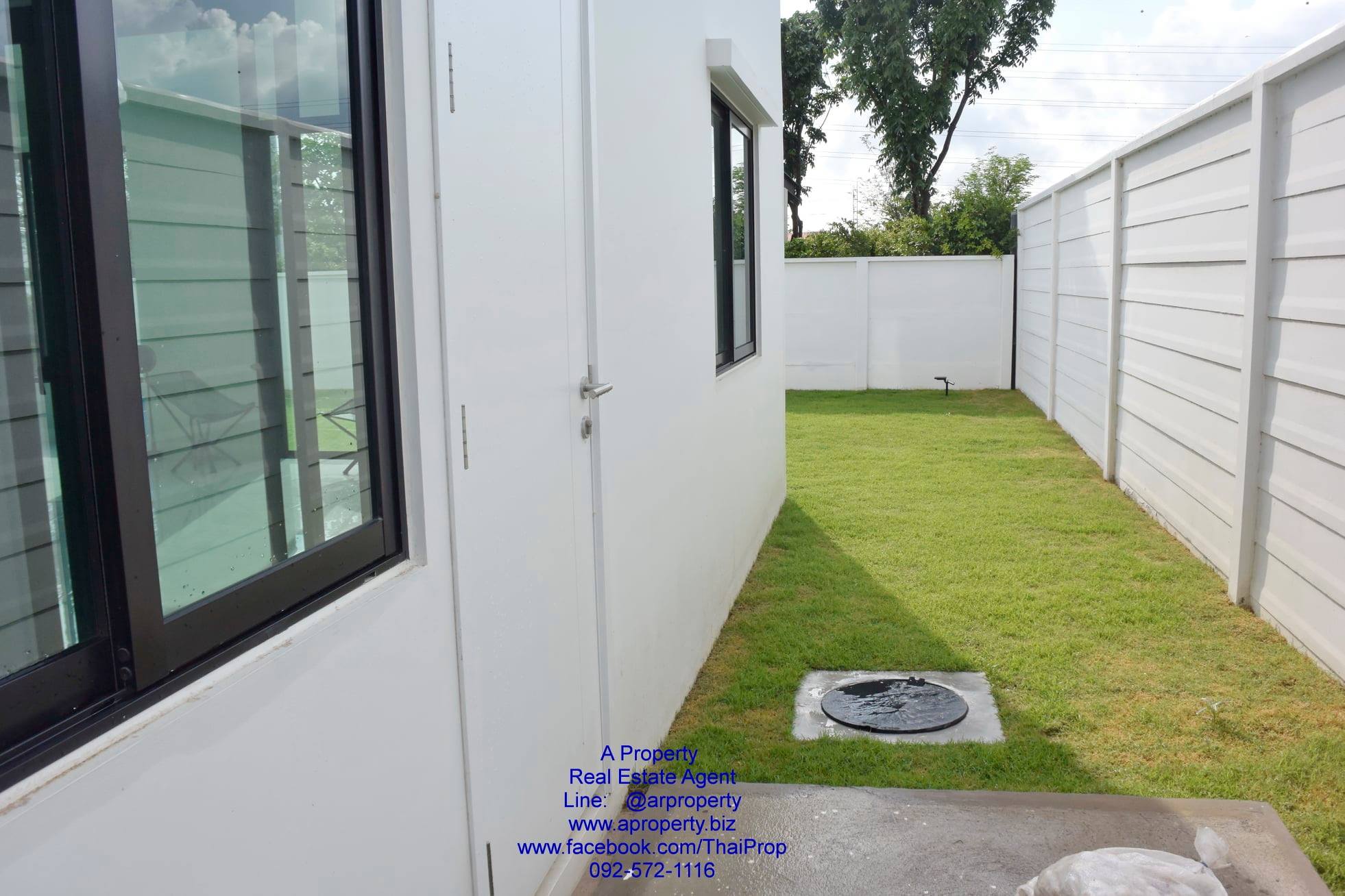 ขาย บ้านแฝดหลังมุม COMO Bianca - Bangna