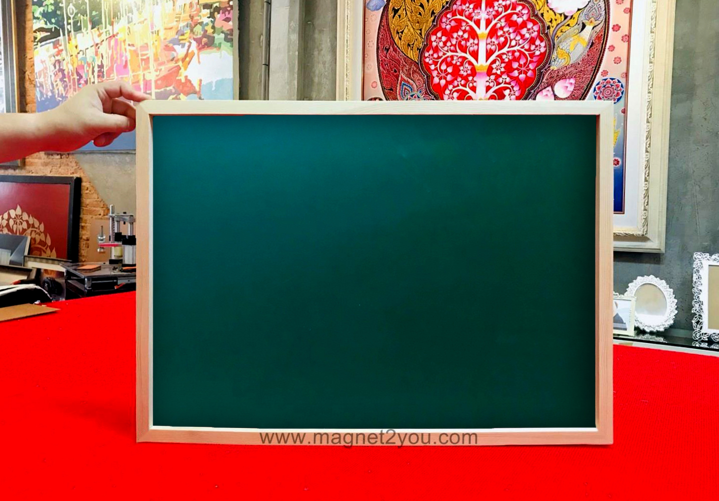 กระดานเขียวแม่เหล็ก 40x60 ติดผนังเลือกสีกรอบได้