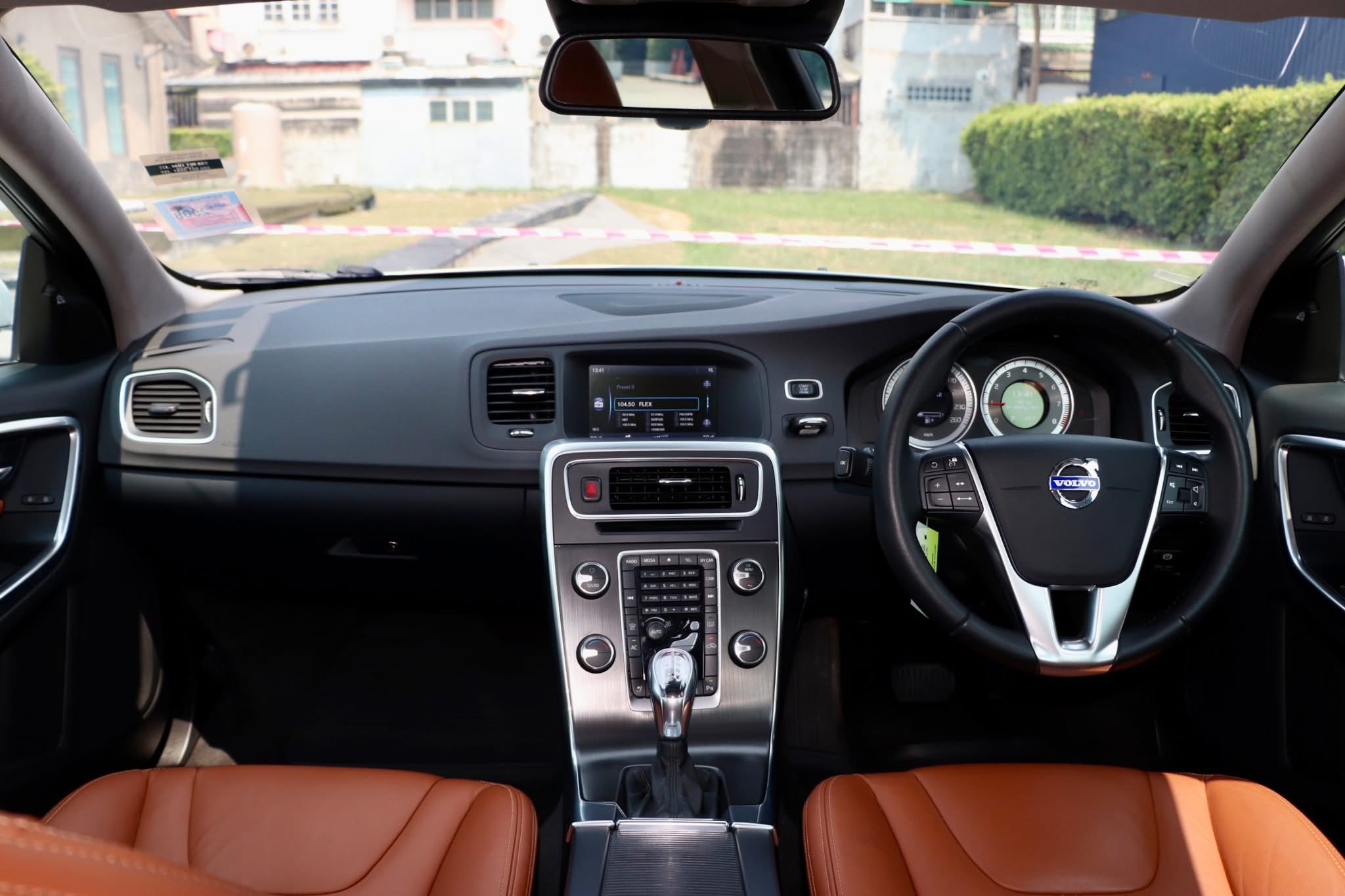VOLVO S60 1.6 Drive S Topสุด ปี2013
