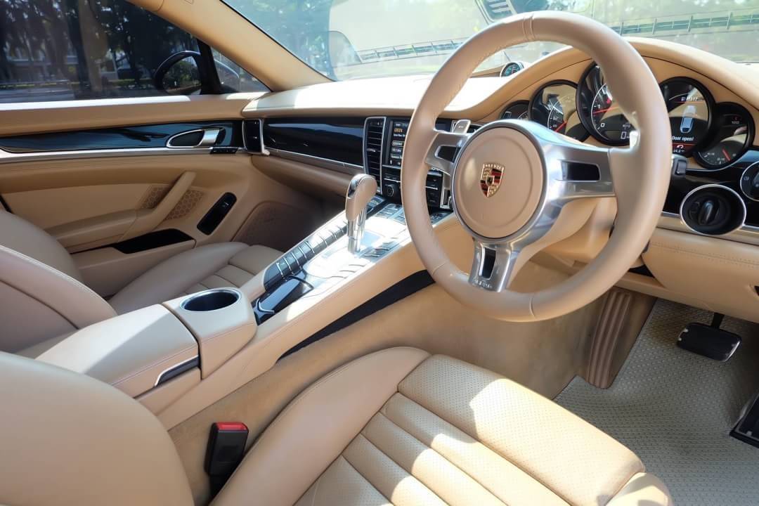 Porsche Panamera 3.0 V6 Diesel ปี 2012