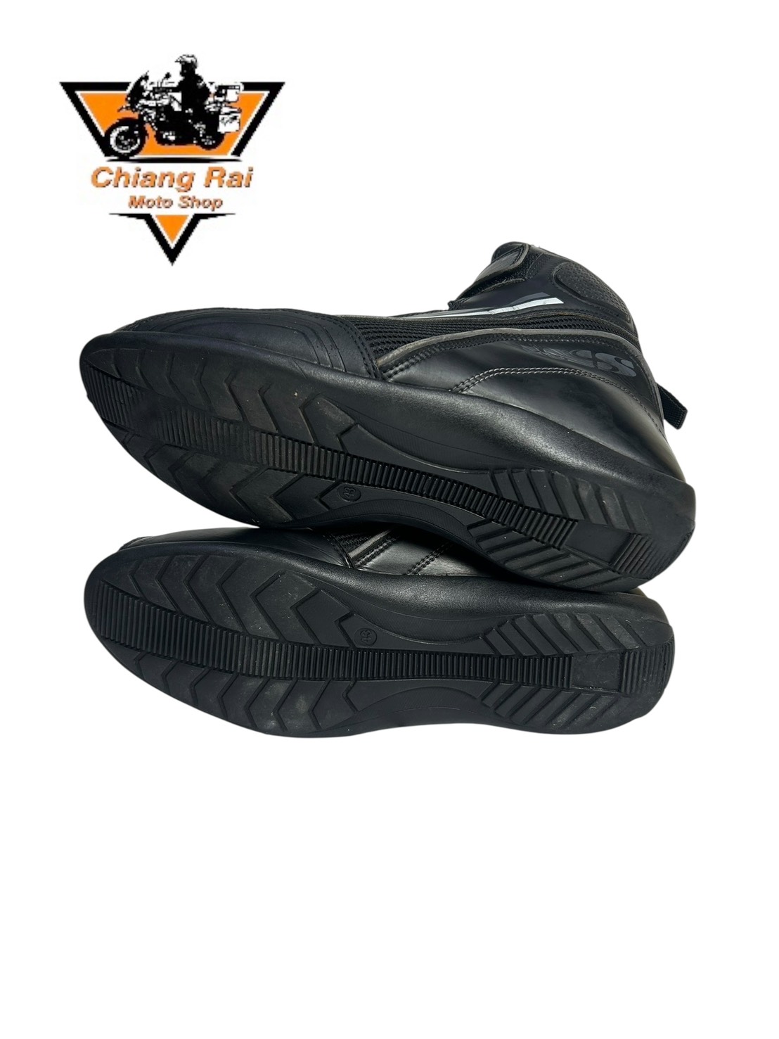 รองเท้าขี่มอเตอร์ไซด์( มือสอง) RCBT-138 Size ขนาดจากป้าย 43:EUR / 9:UK / 27.5:Cm.(IXS)