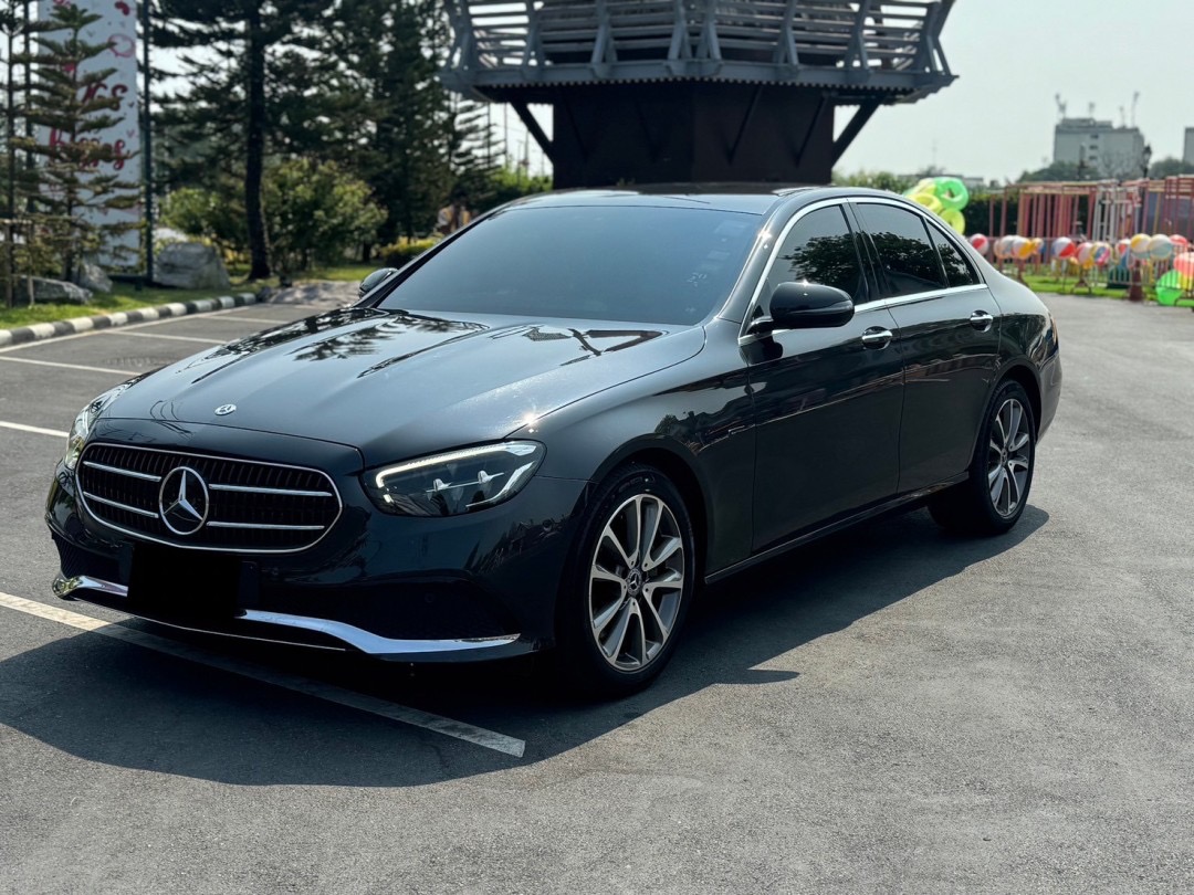 Mercedes Benz E300e Avantgarde ปี 2021
