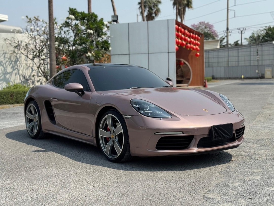 Porsche 718 Cayman ปี 2017