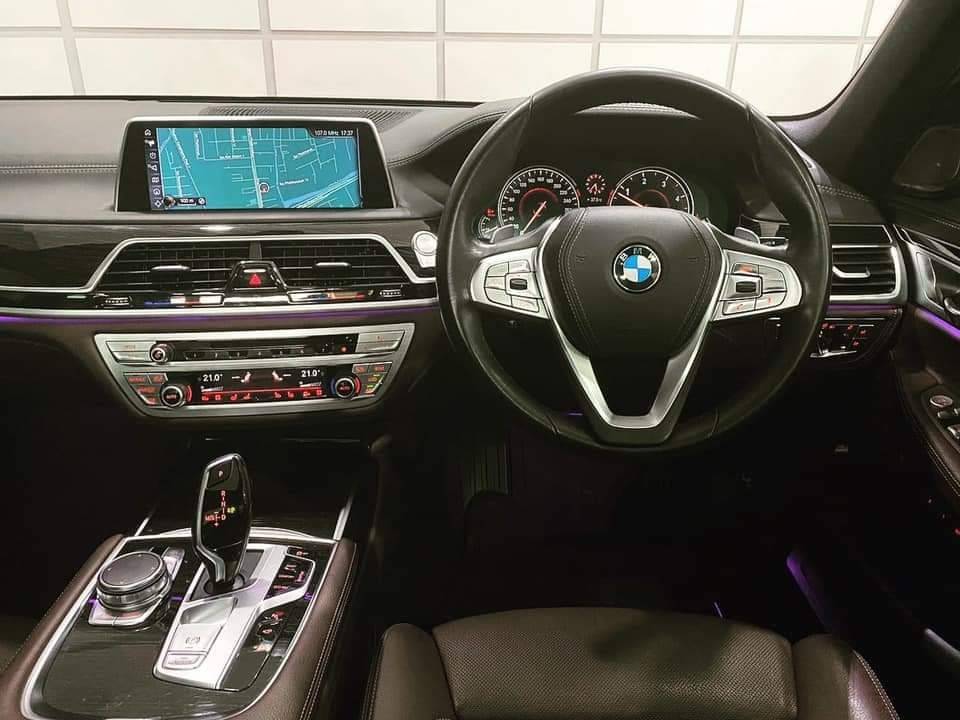 BMW 730Ld M Sport 3.0 Twin Power Turbo 265 hp V6 G12 ปี 2017