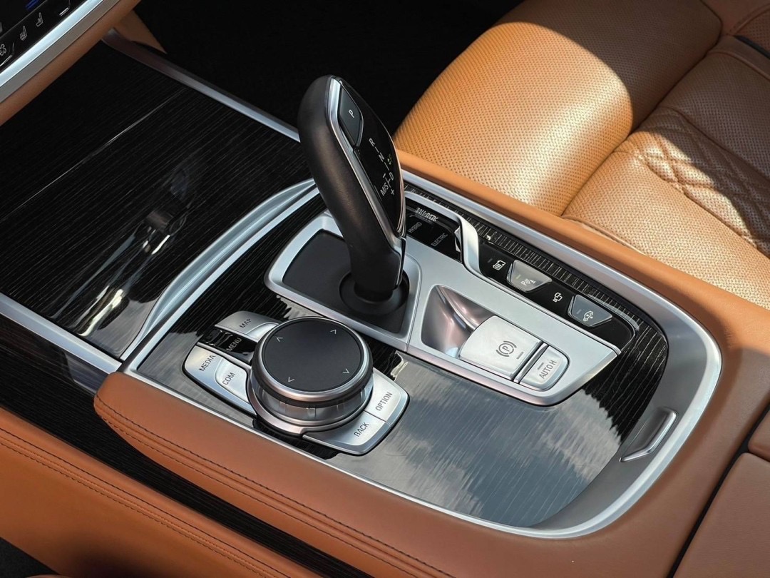 BMW 745Le xDrive M Sport G12 LCI ปี 2019 จด 2021