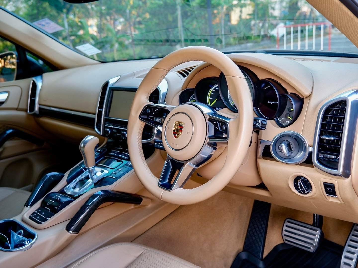 Porsche Cayenne S E-Hybrid Sport Design Package ปี 2015