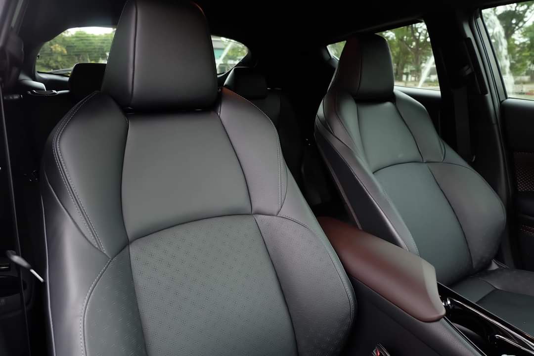 Toyota C-HR 1.8 Hybrid High ปี 2020