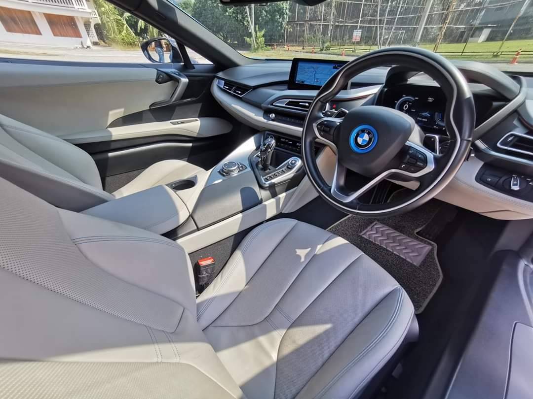 Bmw I8 Pure Impulse ปี 2015