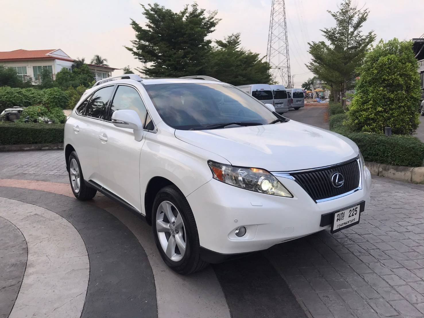 Lexus RX270 2.7 luxury Suv AT ปี 2012