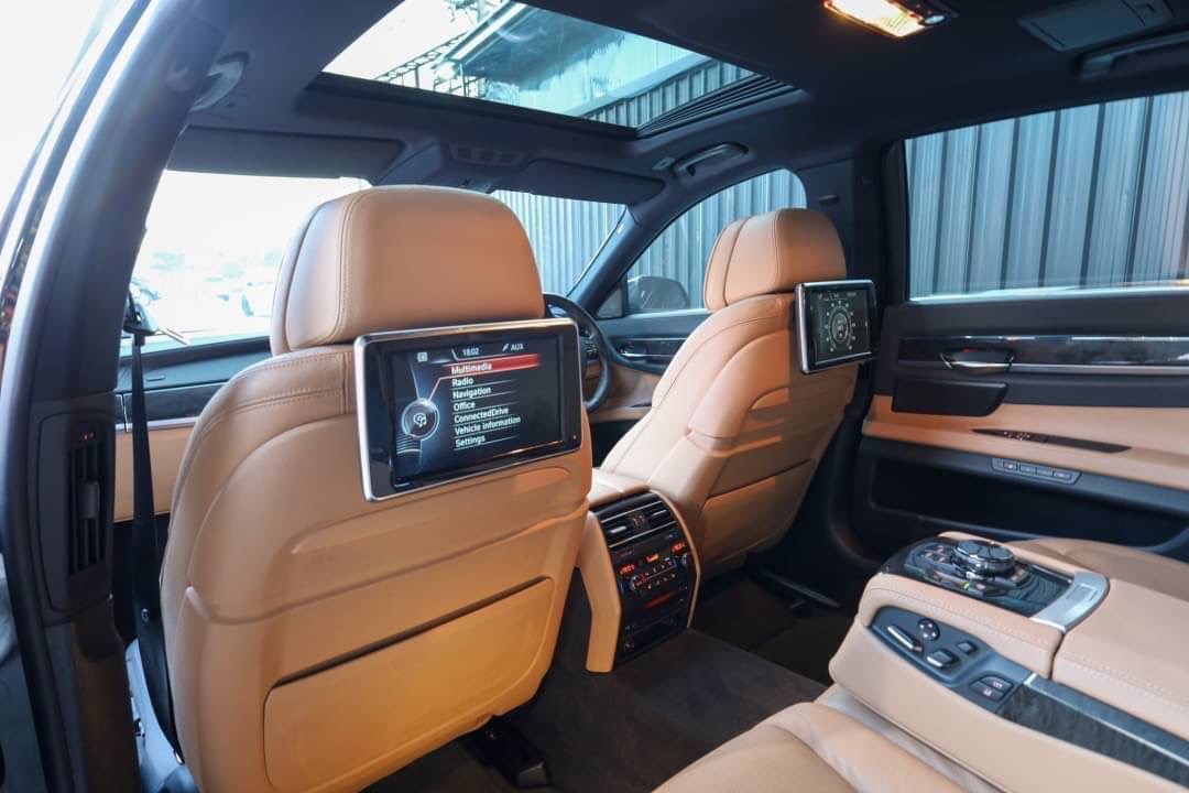 Bmw 730LD Lci M-Sport Diesel ปี 2015