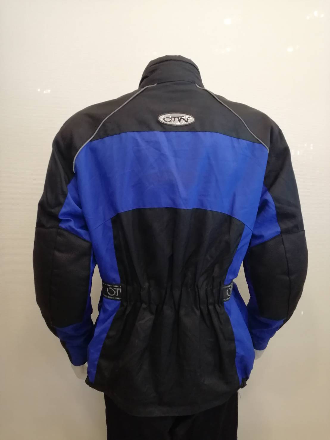 เสื้อขี่มอเตอร์ไซด์( มือสอง) RCT 257 ขนาด : อก 50" ยาว 29" **ยี่ห้อ OTW **