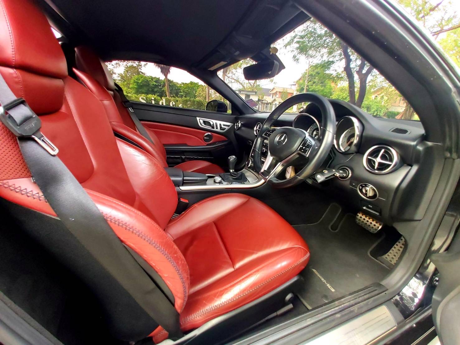 Mercedes-Benz SLK200 ปี2011 #ขายดาวน์