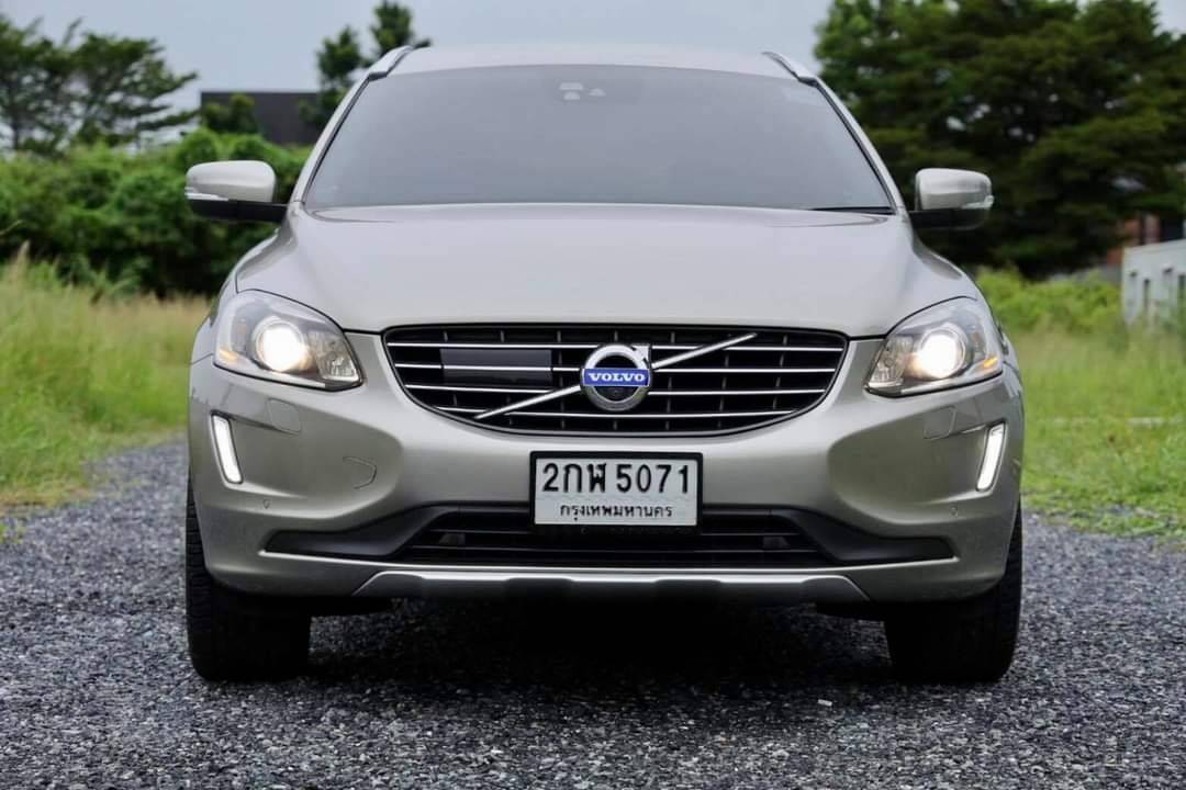 Volvo XC60 D4 Sport Crossover ปี 2014