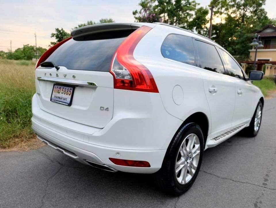 Volvo XC60 D4 Sport Crossover เครื่อง 2.0 Diesel Turbo ปี 2014