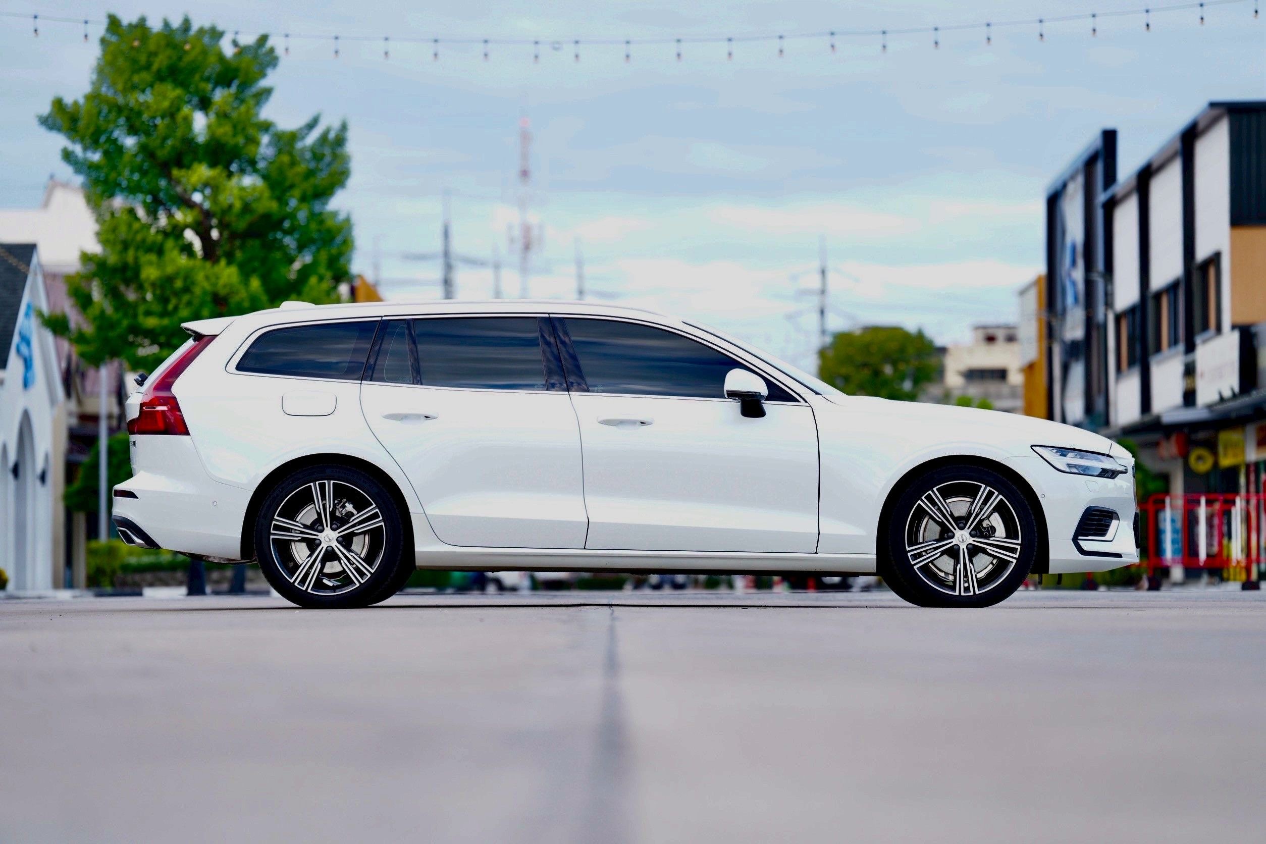 VOLVO V60 2.0 T8 Inscription ปี 2020