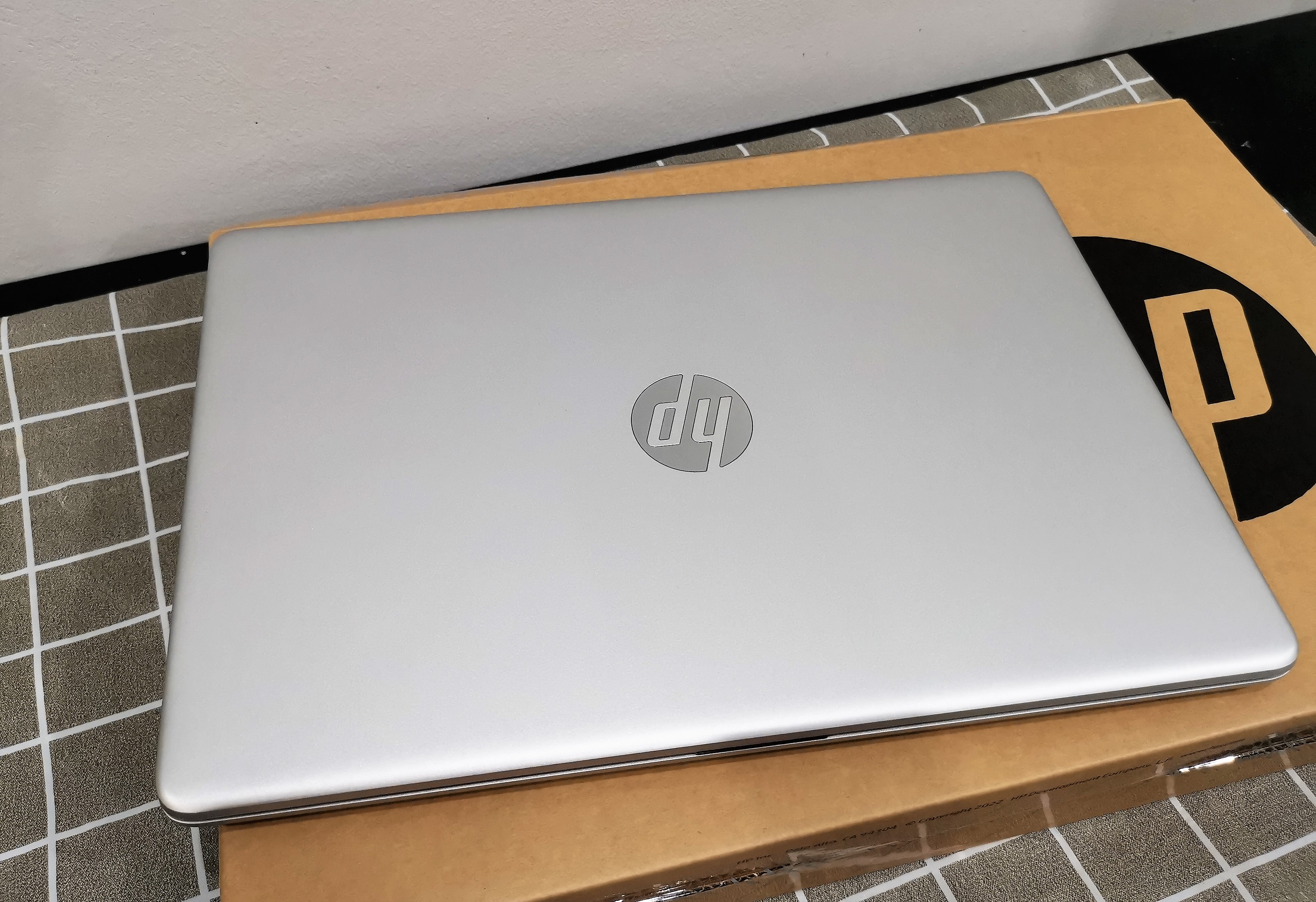 Hp 15s-eq3064AU