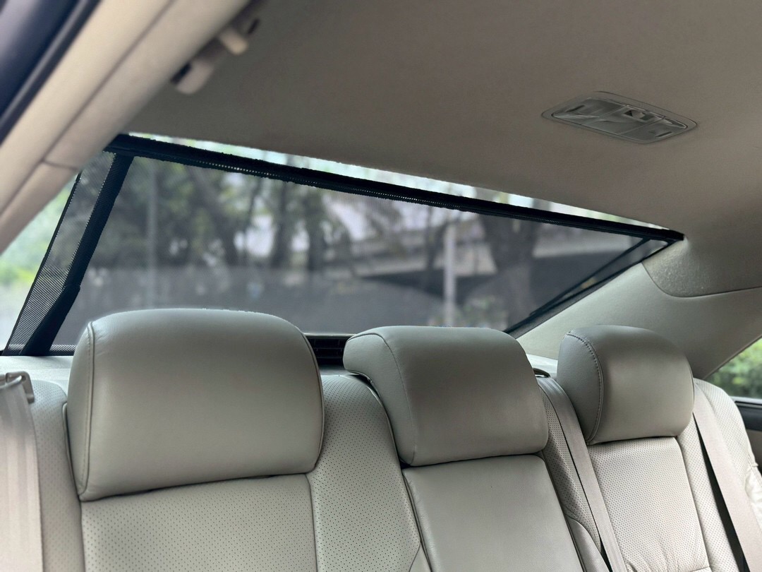 Toyota Camry 2.4 Hybrid AT สีเทาฟ้า ปี2011
