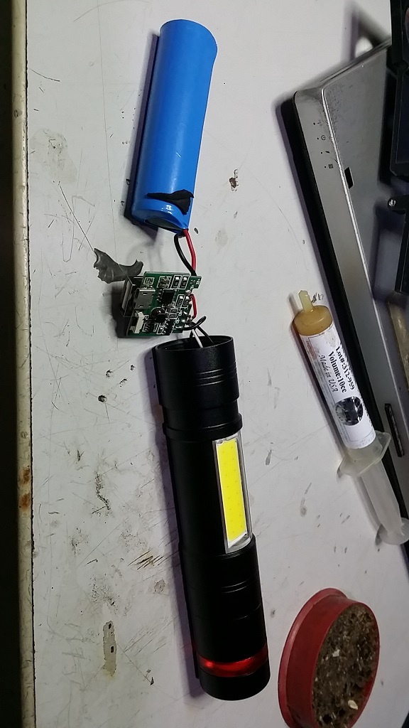 ซ่อมไฟฉาย (FLASHLIGHT) รุ่น T6-38000W เปลี่ยนตูดชาร์จ
