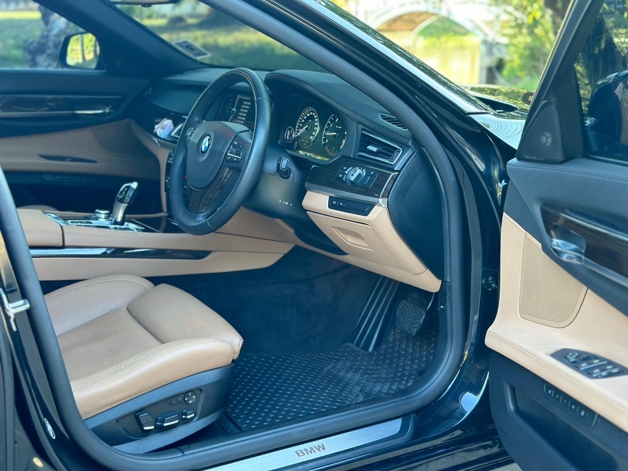 Bmw series740 Li ปี2012