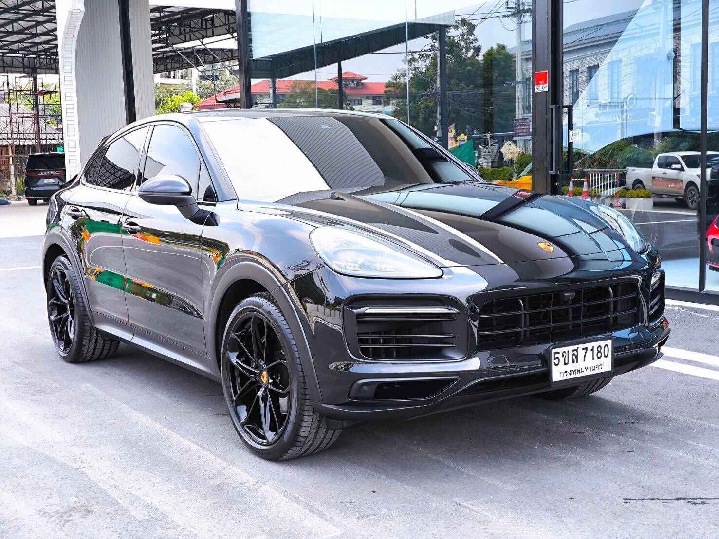 PORSCHE CAYENNE Lightweight Sports Package COUPE E-HYBRID ปี 2024