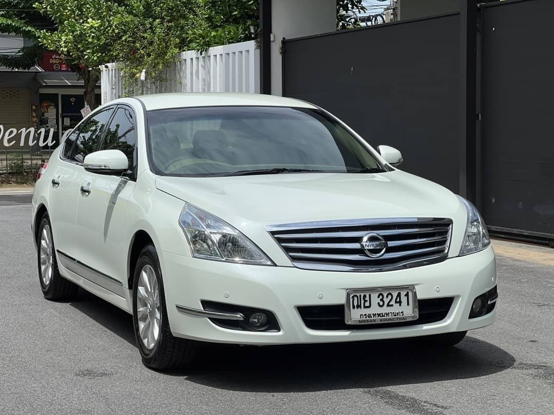 NISSAN TEANA 2.0 XL ปี 2010 สีขาว