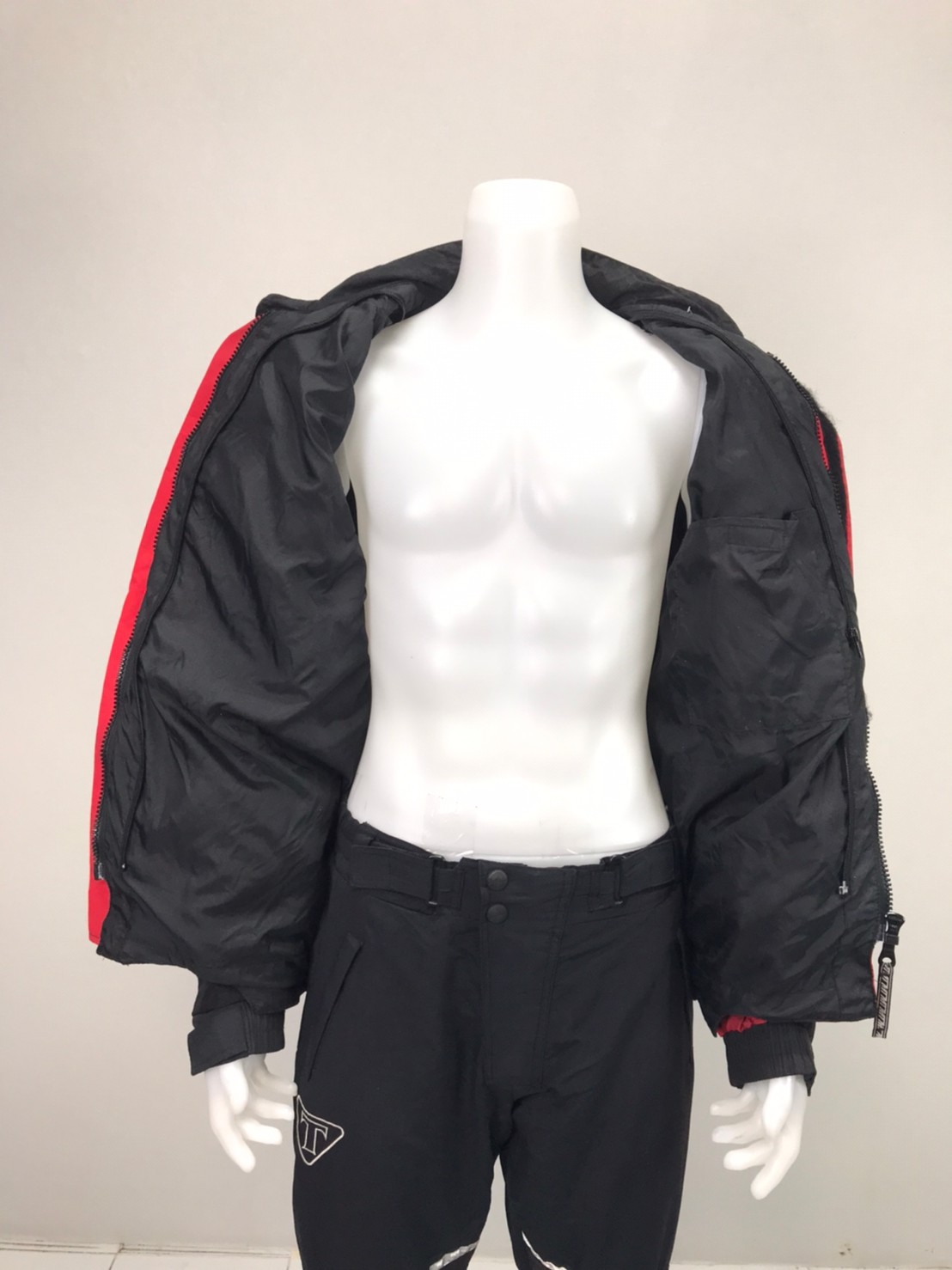 เสื้อขี่มอเตอร์ไซด์( มือสอง) RCT 933 อก 50" ยาว 28" ยี่ห้อ**MT**