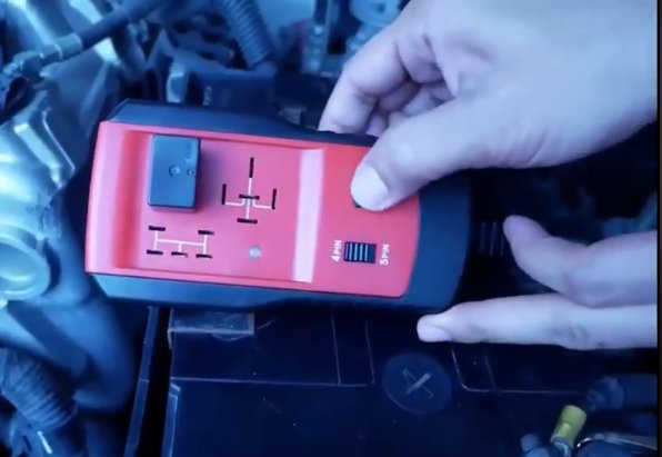 เครื่องทดสอบรีเลย์อัตโนมัติ