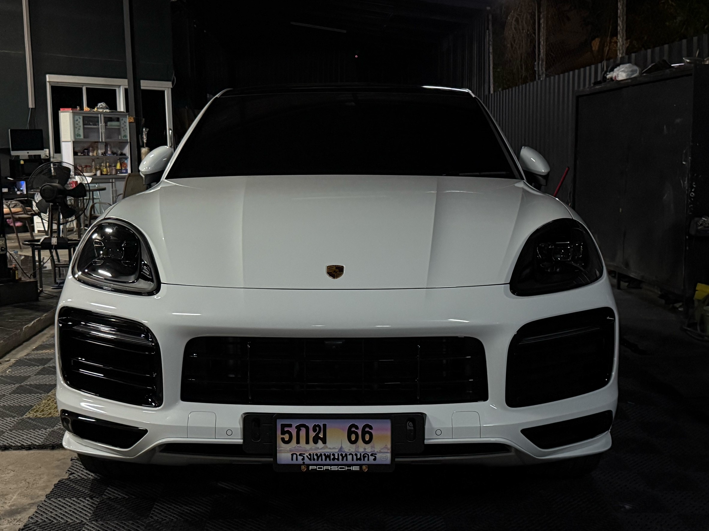 Porsche Cayenne e-hybrid coupe Platinum Edition ปี 2024