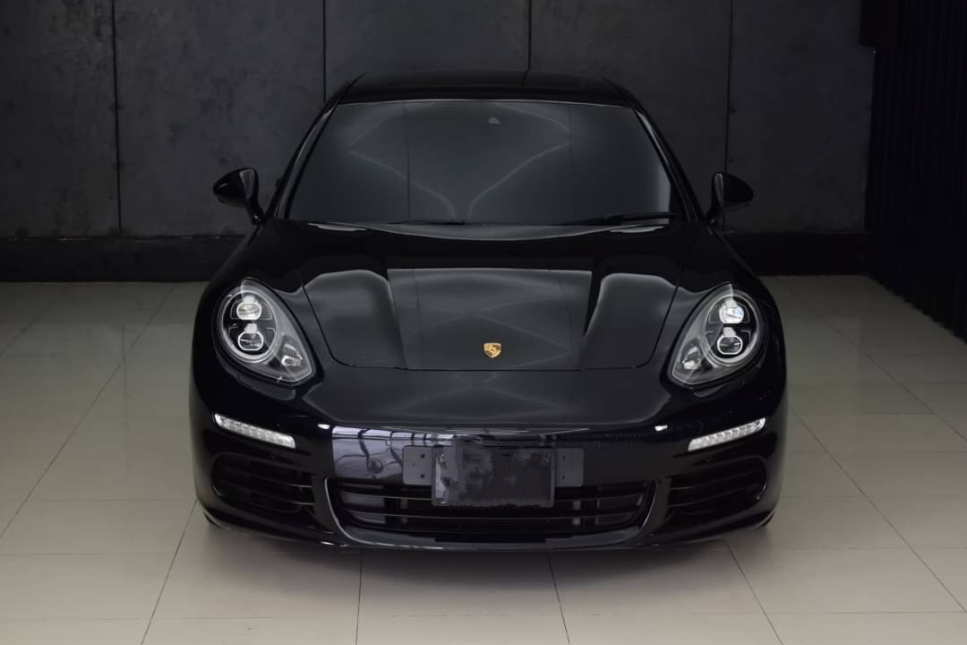 Porsche Panamera S E-Hybrid ปี 2015