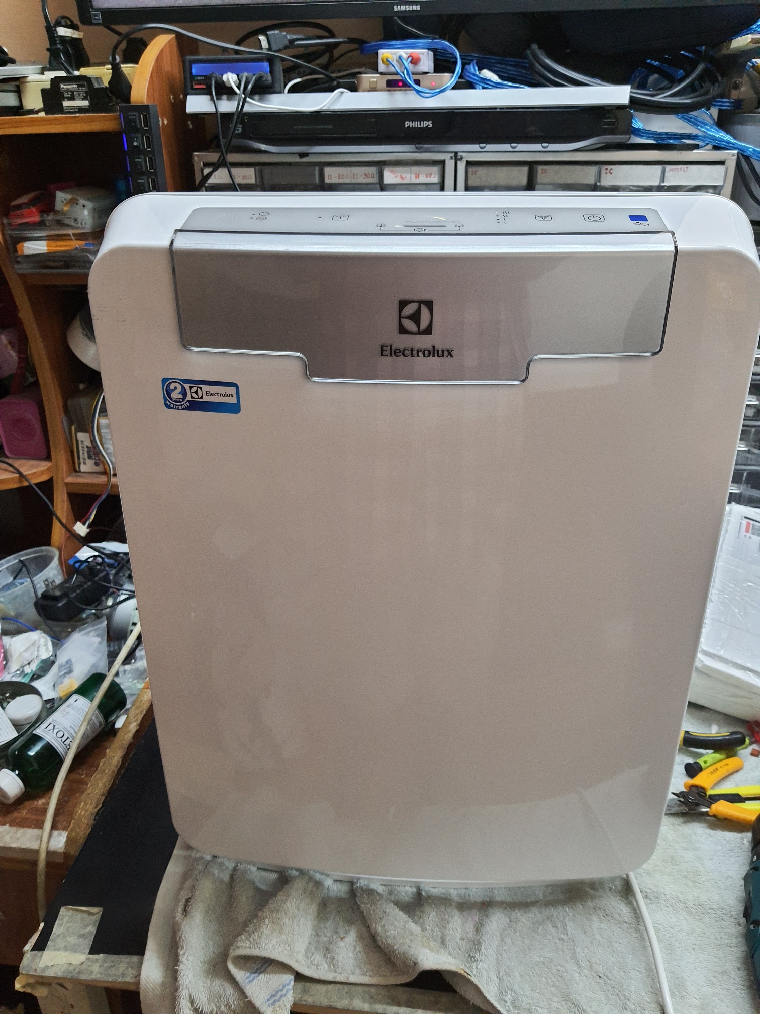 ซ่อมเครื่องฟอกอากาศ ยี่ห้อ ELECTROLUX รุ่น EAC315 อาการเปิดไม่ติด