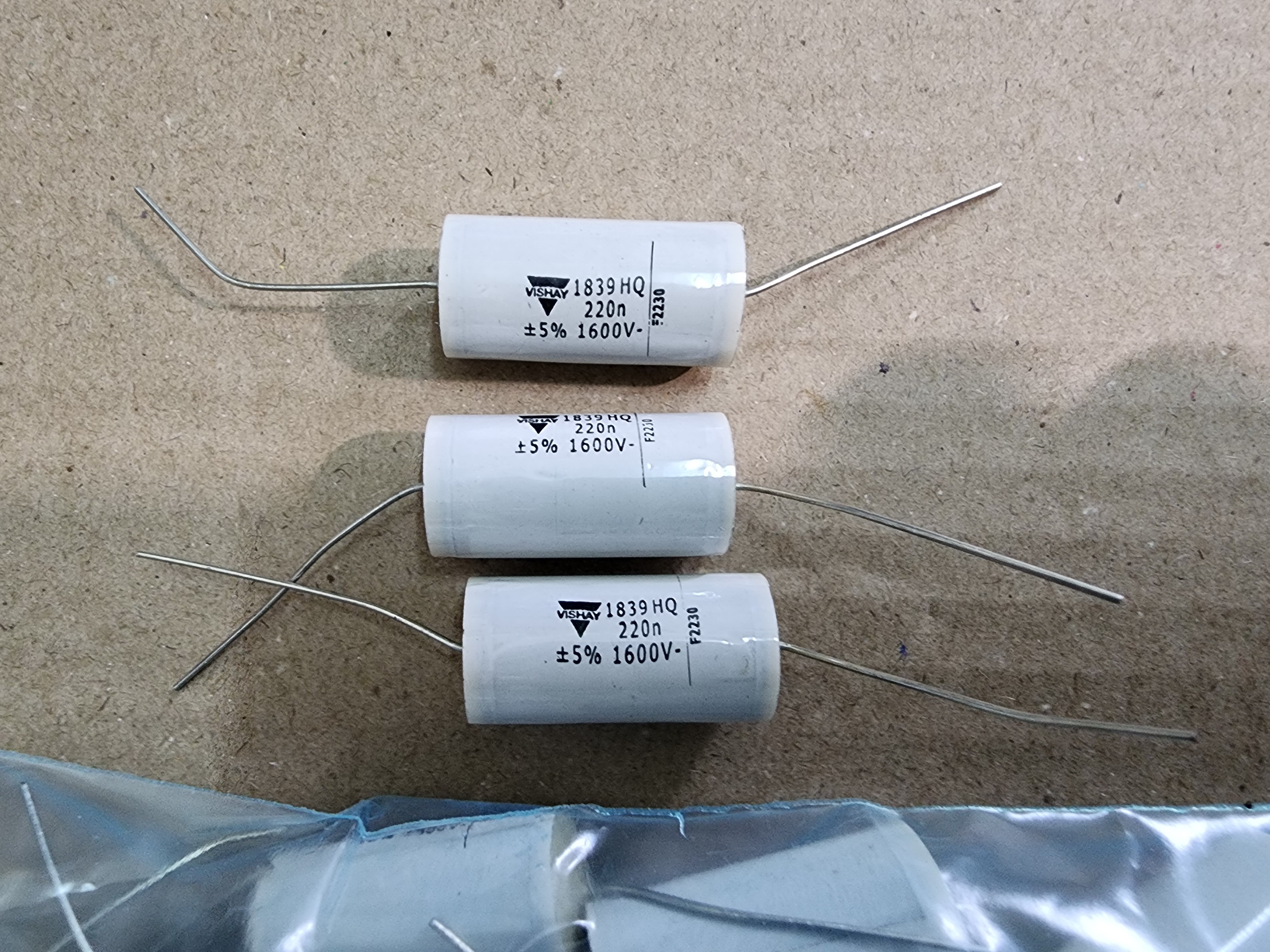 หน้าที่คาปาซิเตอร์ 6 ข้อ และ สรุปการนำตัวเก็บประจุไปใช้งาน ( รายละเอียดด้านล่าง )