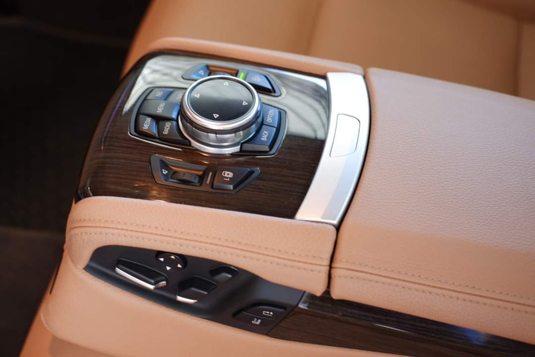 BMW 730Ld LCi Diesel 3,000 cc 6สูบ Twin turbo ปี 2014