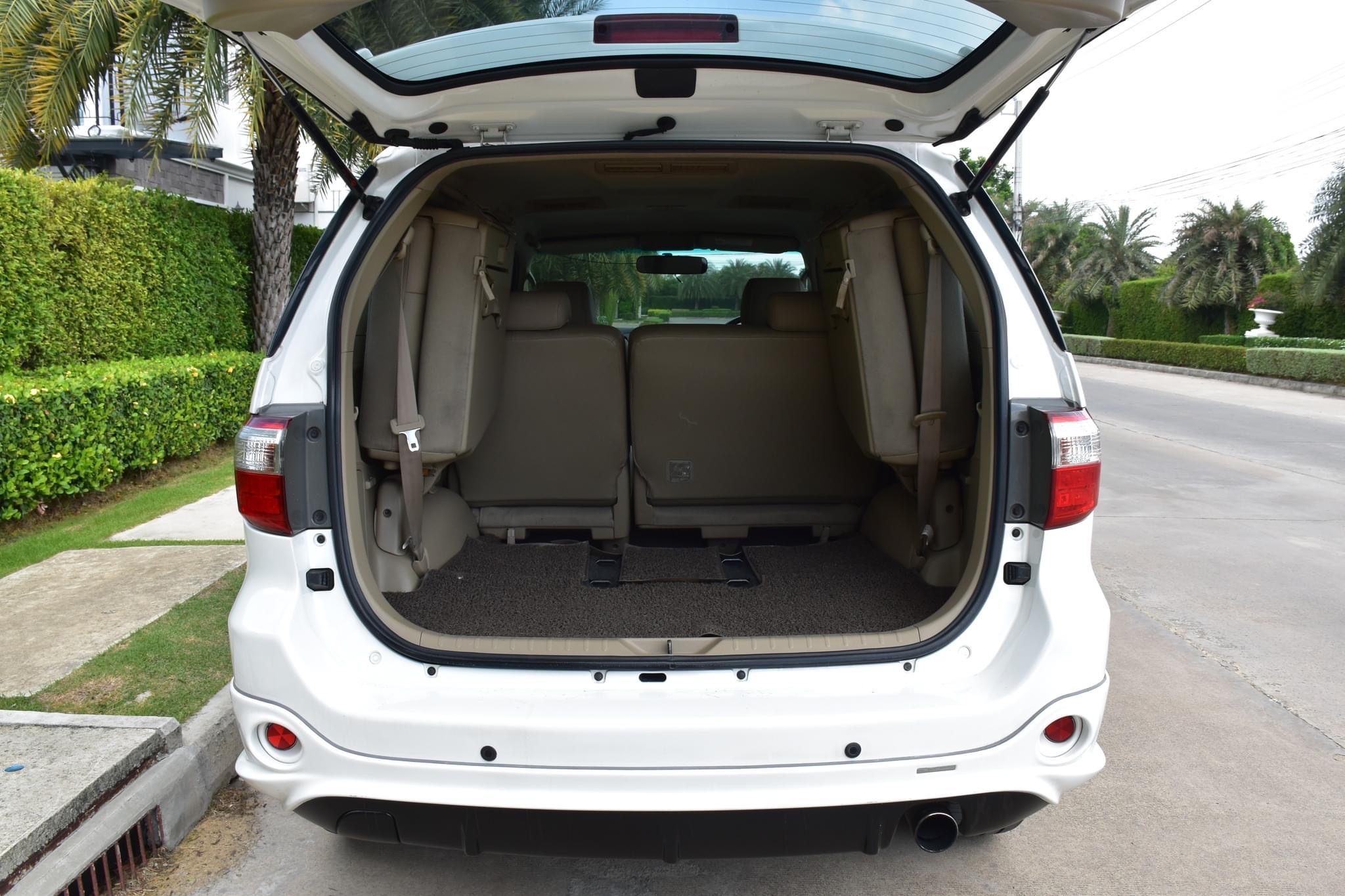 TOYOTA FORTUNER 3.0V 4WD TRD Sportivo TRD ปี2010