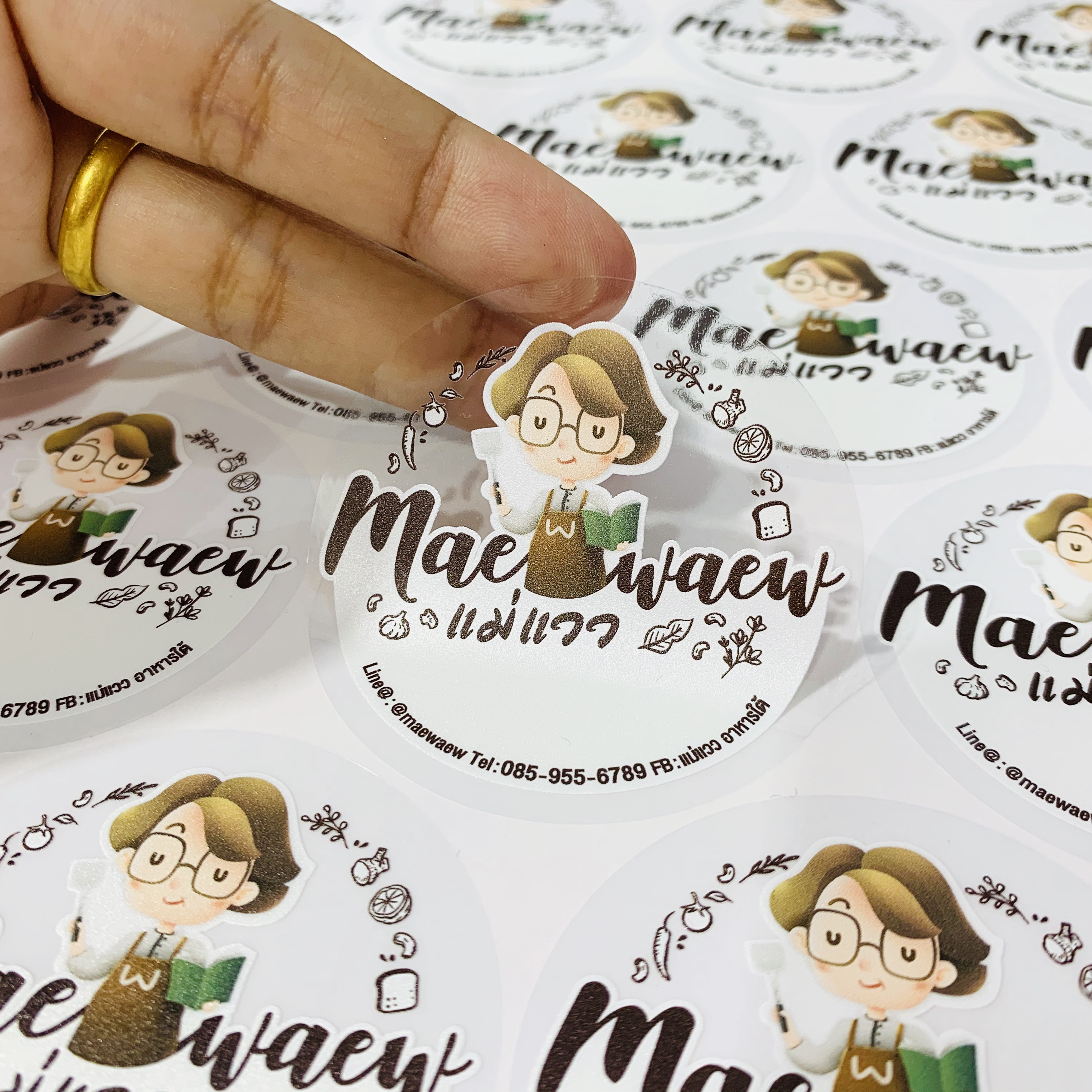 สติ๊กเกอร์ใสรองพื้นหมึกขาว หมึกขาว พิมพ์หมึกขาว