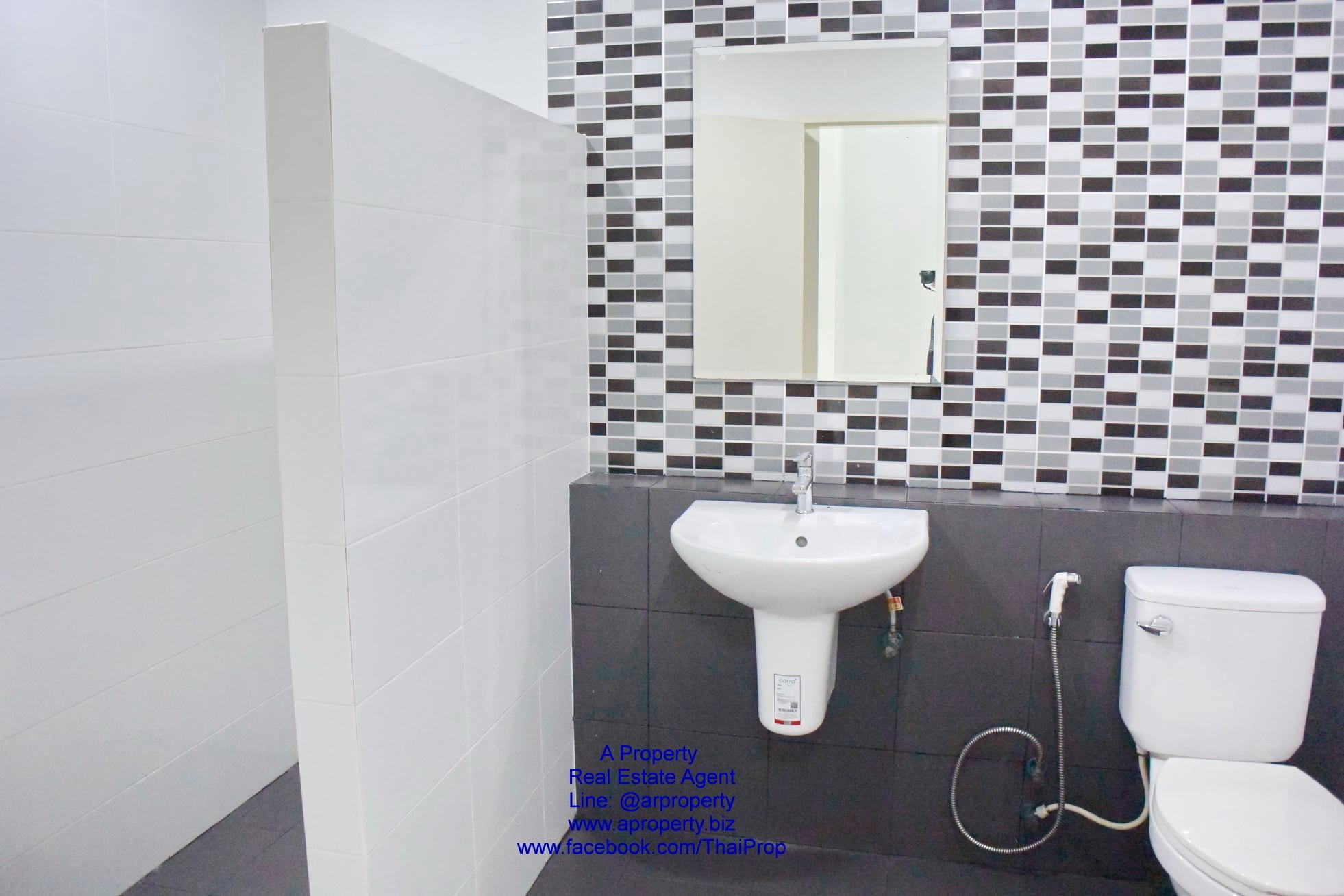 ขายทาว์โฮม 3 ชั้น กลางเมืองปทุม