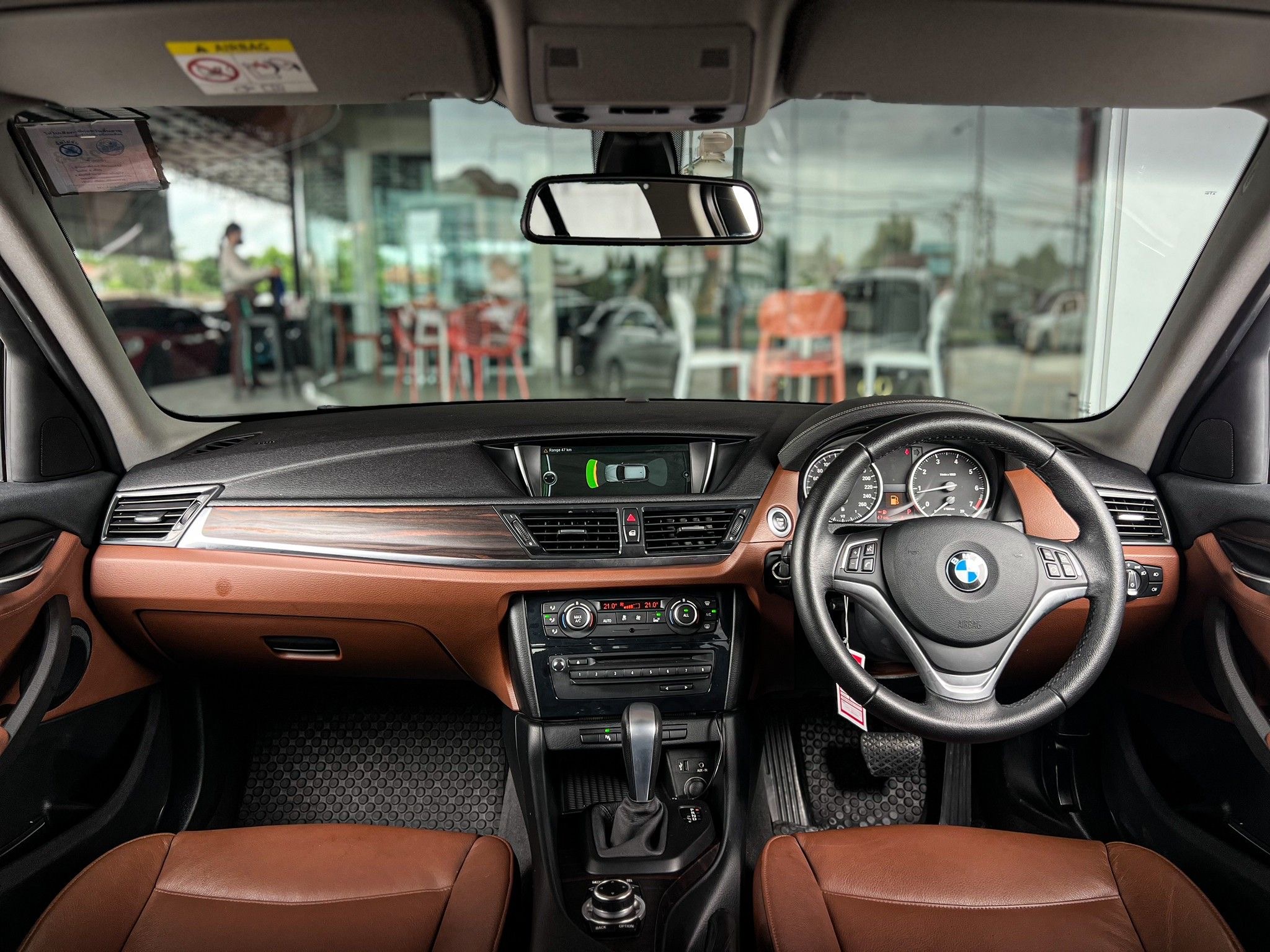 BMW X1 sDrive1.8i xLine โฉม E84 ปี 2015