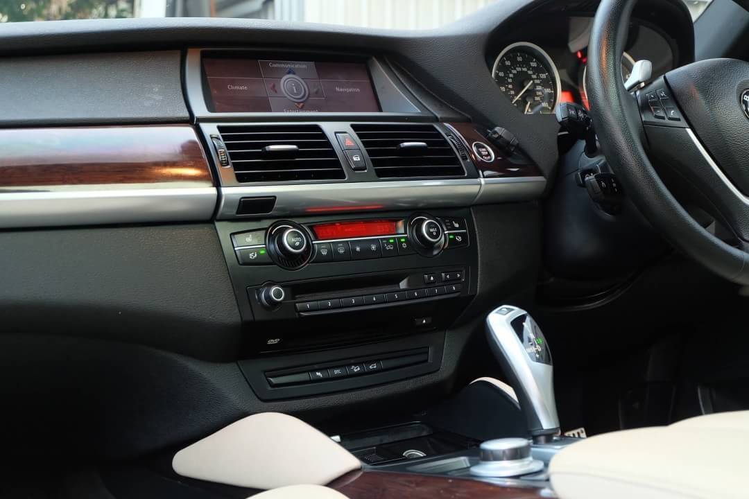 BMW X6 3.0d ปี 2011