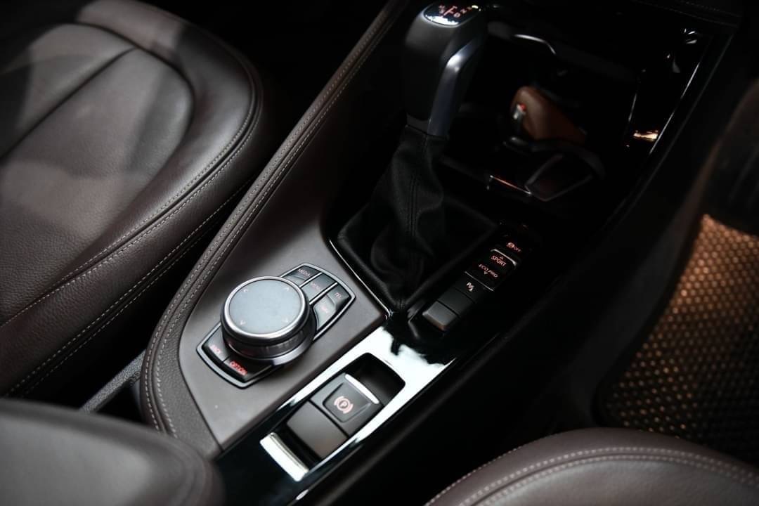 BMW X1 sDrive18i xLine ปี 2017